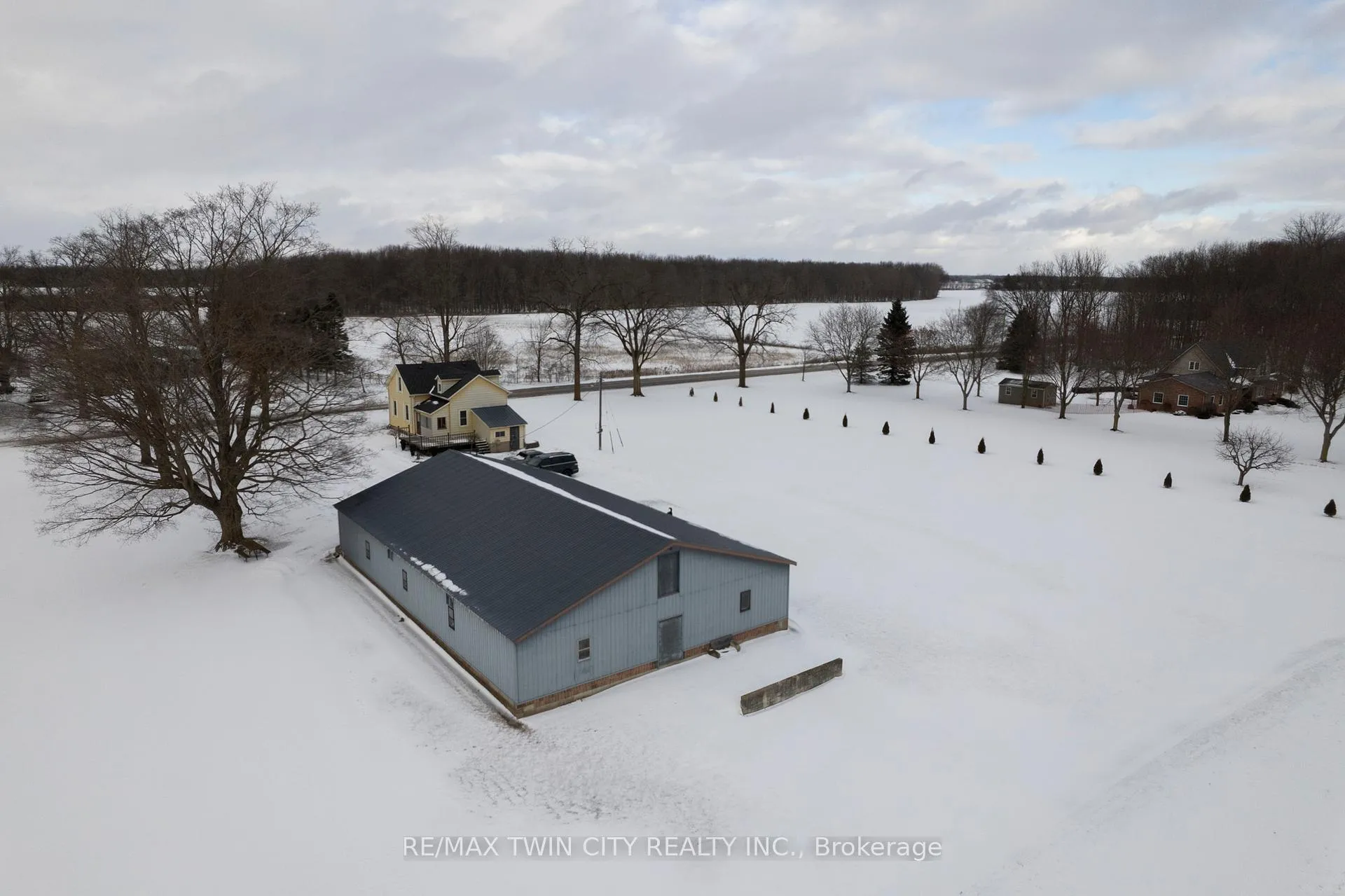 Photo 11 of 159 Golf Links Road, Brant, Burford — HOMEH