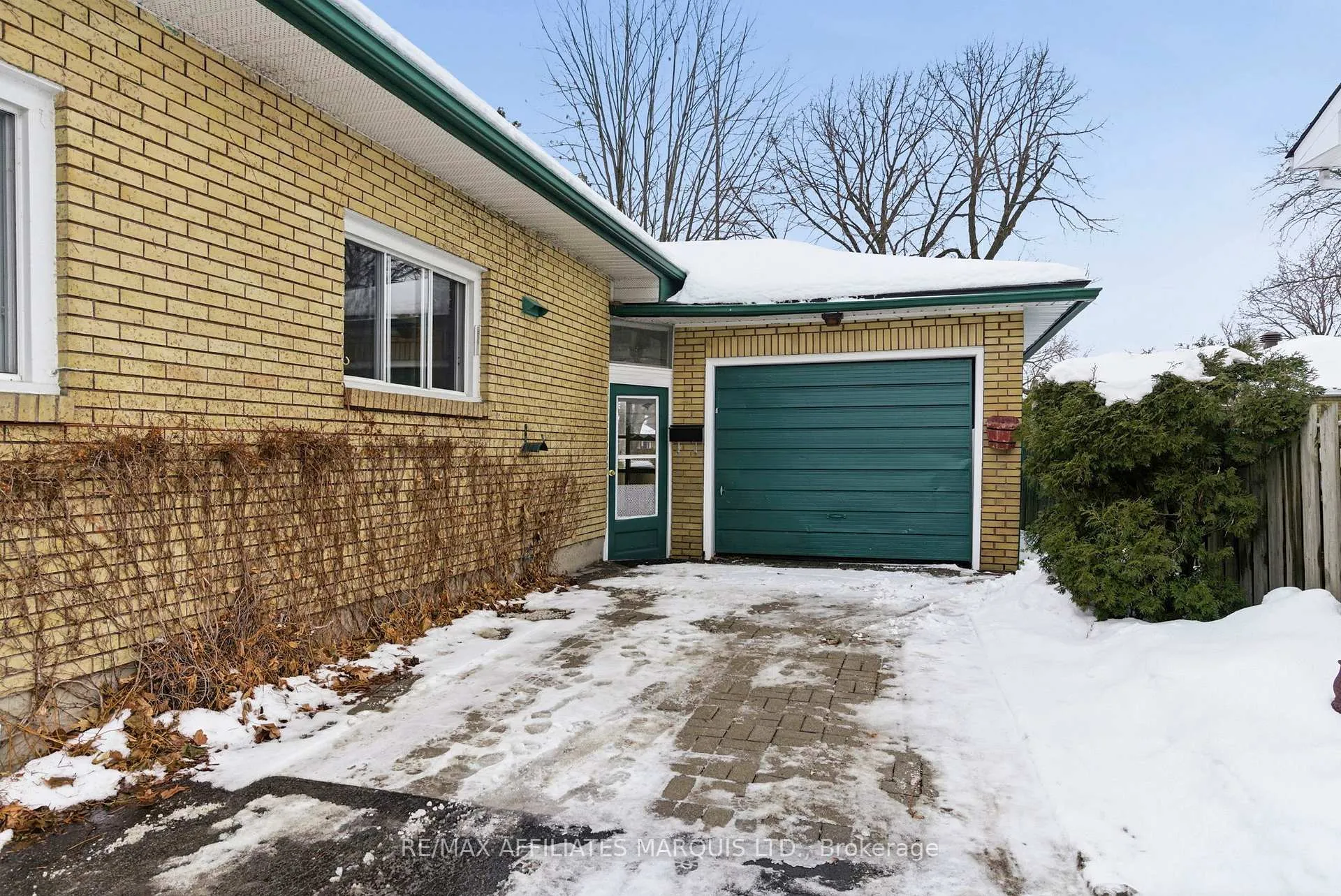 Photo 3 of 217 Pescod Avenue, Cornwall — HOMEH