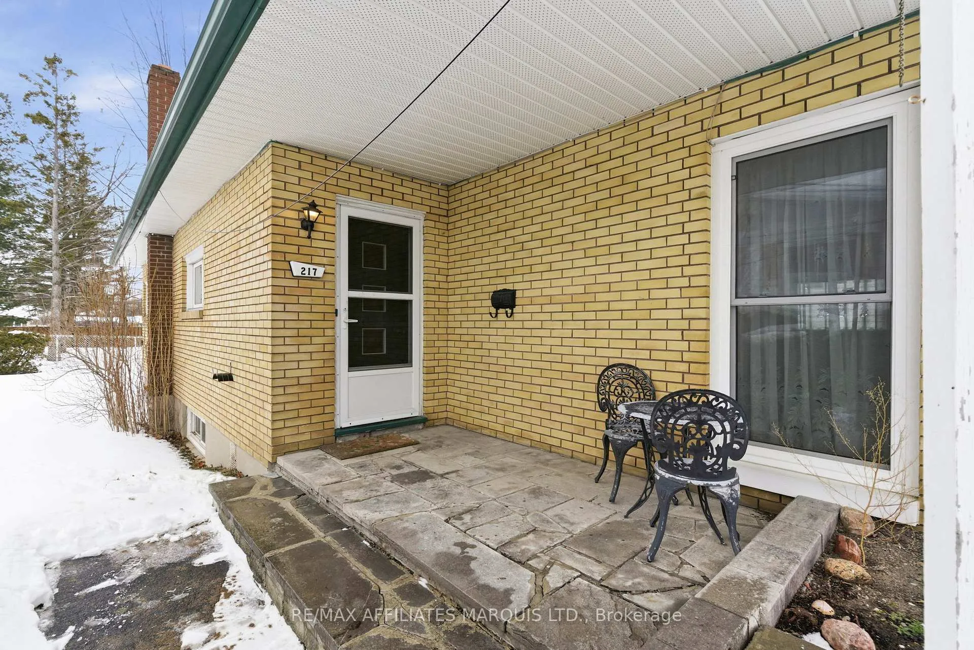 Photo 4 of 217 Pescod Avenue, Cornwall — HOMEH