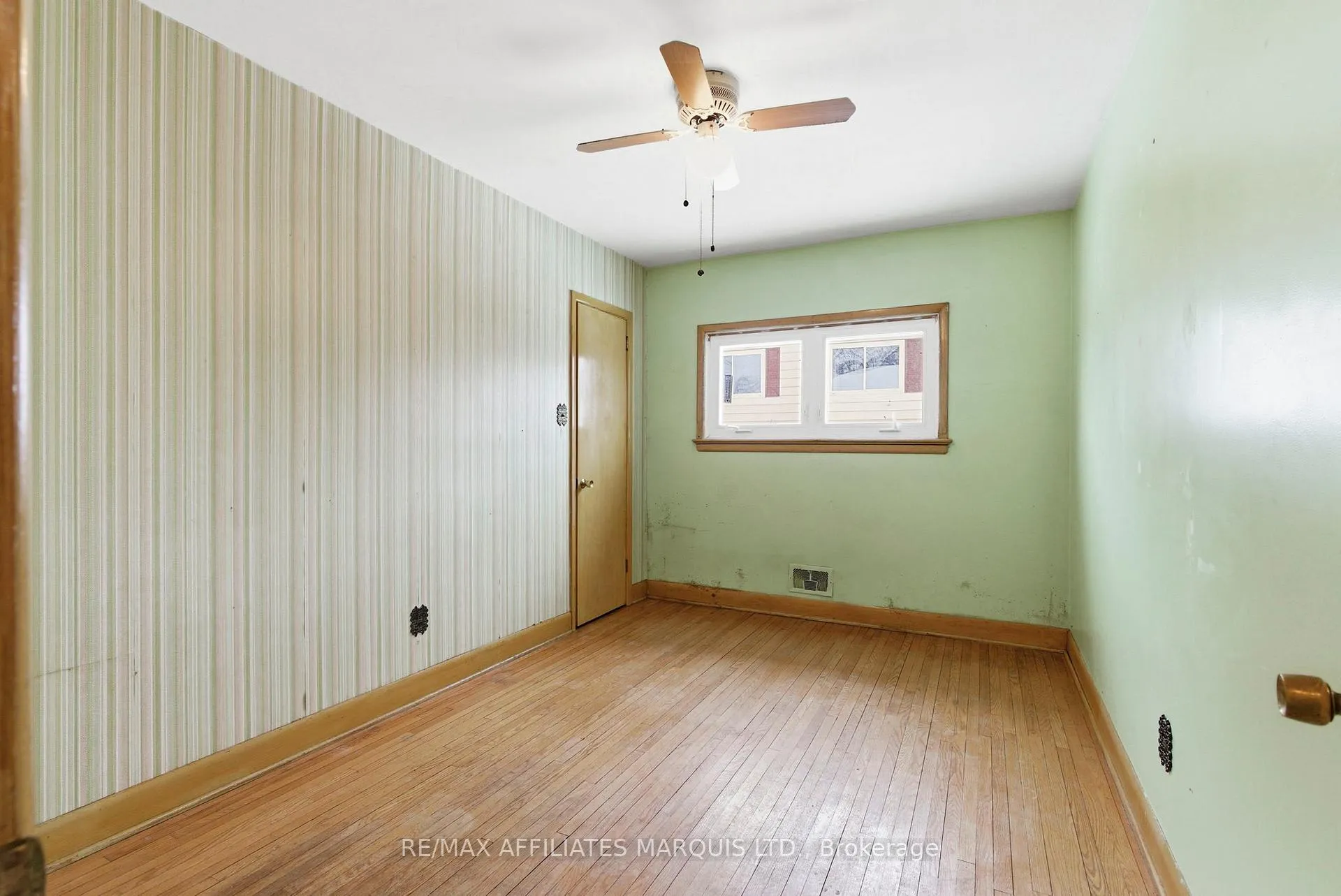 Photo 10 of 217 Pescod Avenue, Cornwall — HOMEH