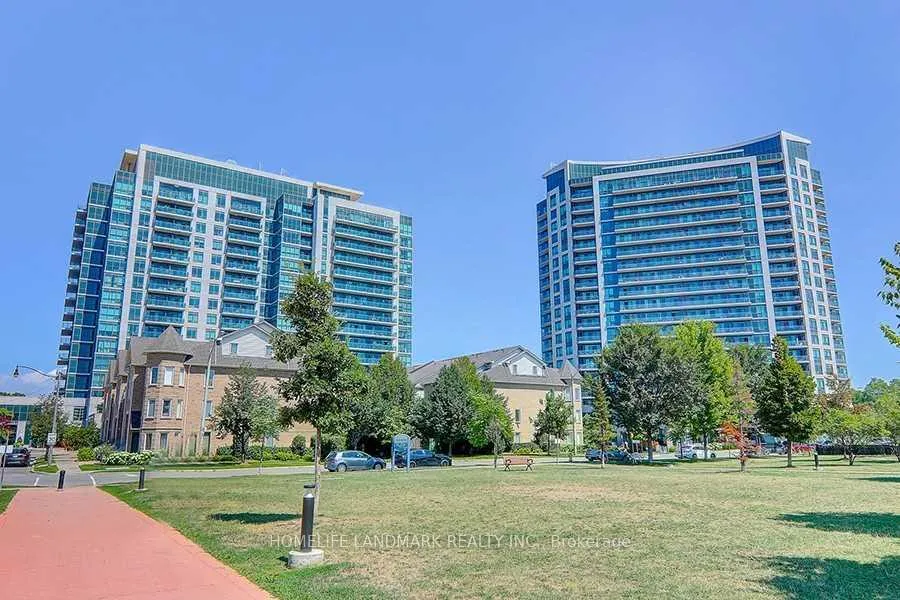 Photo 3 of Unit Lph 05, 35 Brian Peck Crescent, Toronto, Thorncliffe Park — HOMEH