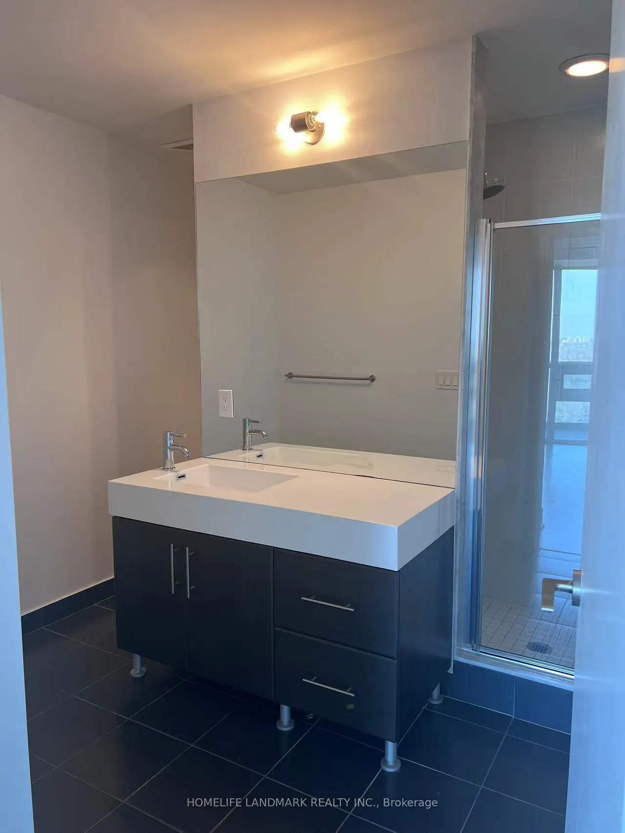 Photo 9 of Unit Lph 05, 35 Brian Peck Crescent, Toronto, Thorncliffe Park — HOMEH