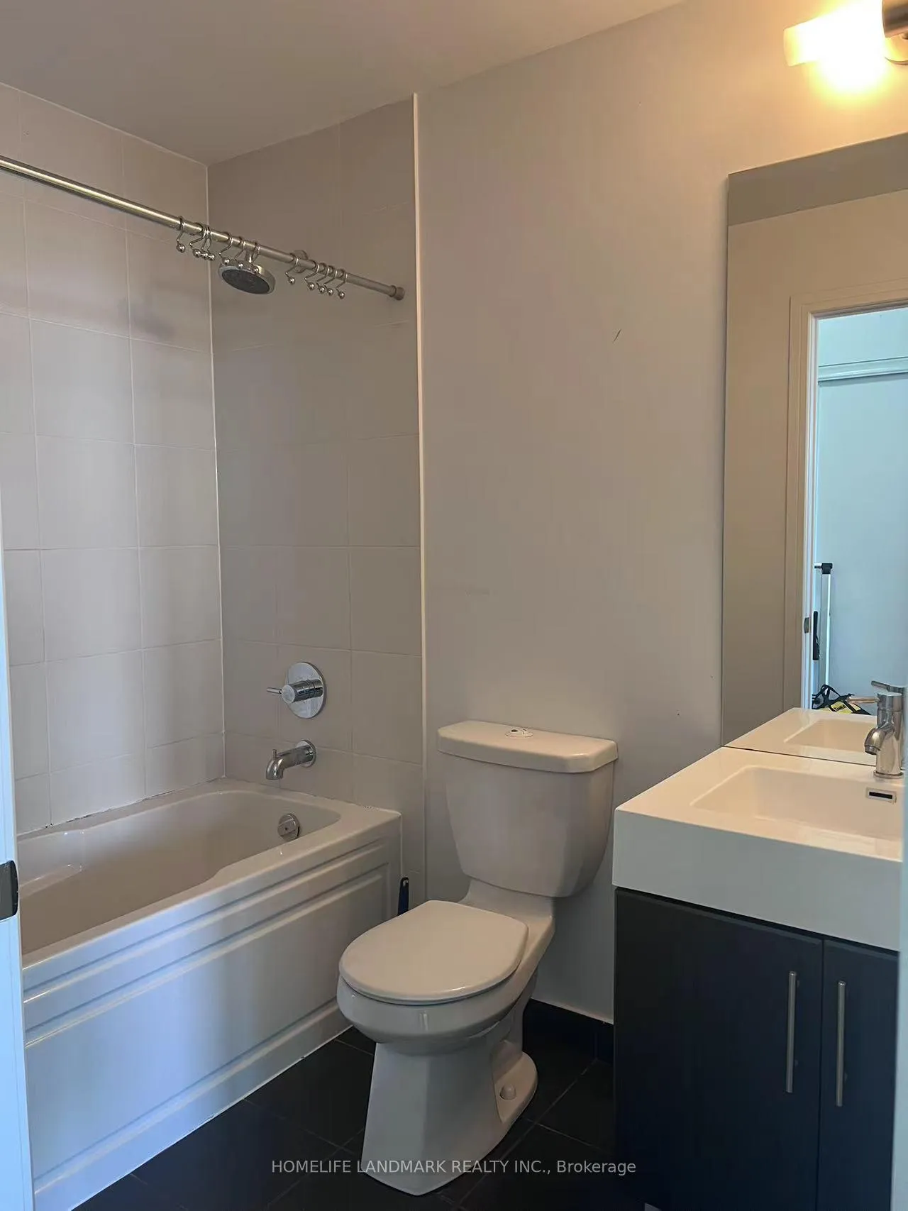 Photo 17 of Unit Lph 05, 35 Brian Peck Crescent, Toronto, Thorncliffe Park — HOMEH