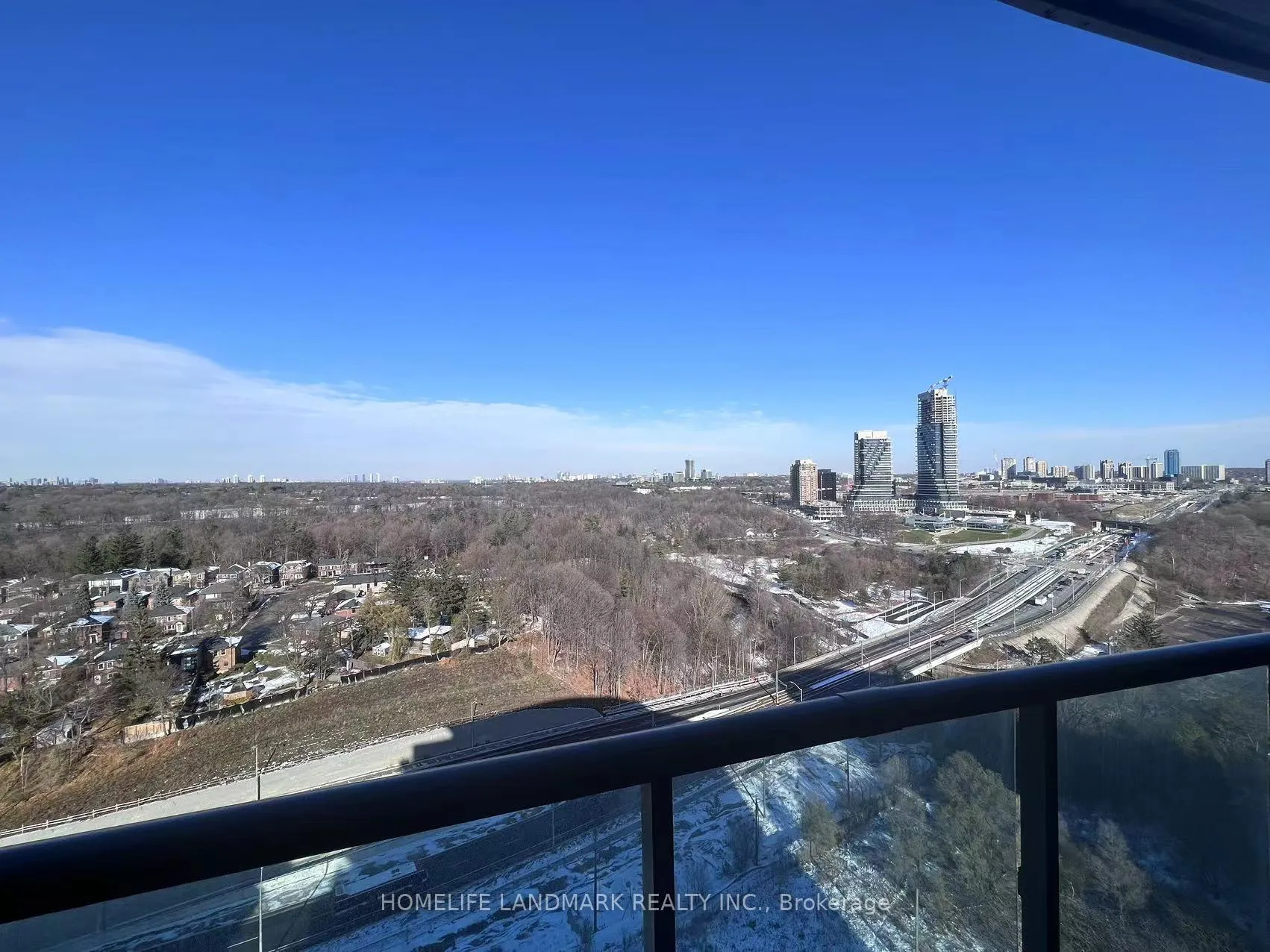 Photo 21 of Unit Lph 05, 35 Brian Peck Crescent, Toronto, Thorncliffe Park — HOMEH