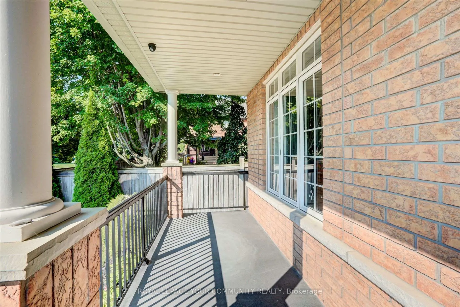 Photo 2 of 17 Rosena Lane, Uxbridge — HOMEH