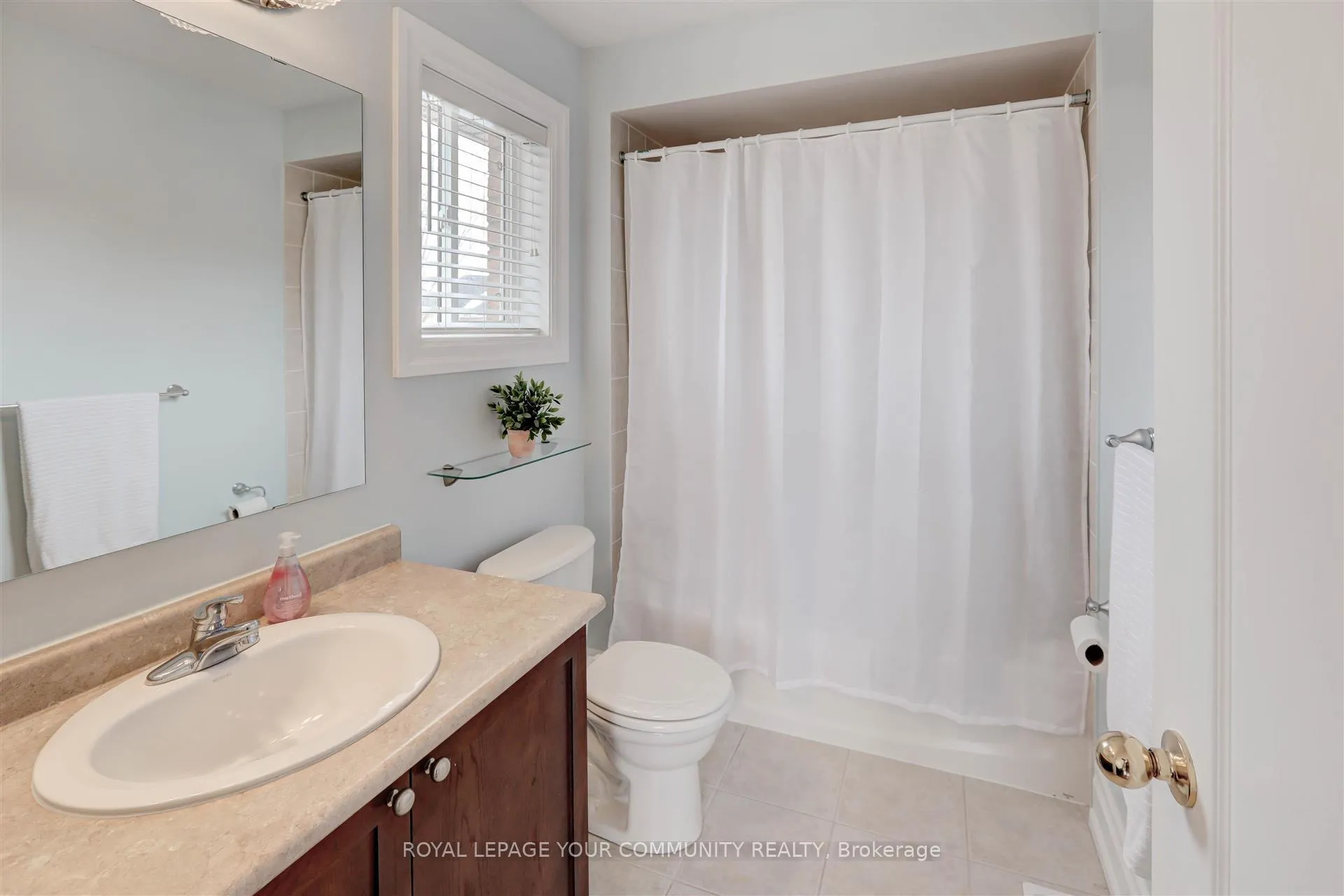 Photo 30 of 17 Rosena Lane, Uxbridge — HOMEH