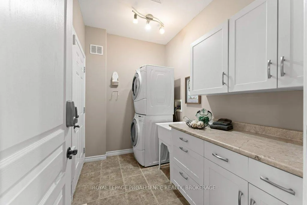 Photo 6 of 524 Baldwin Court, Kingston, City Northwest — HOMEH