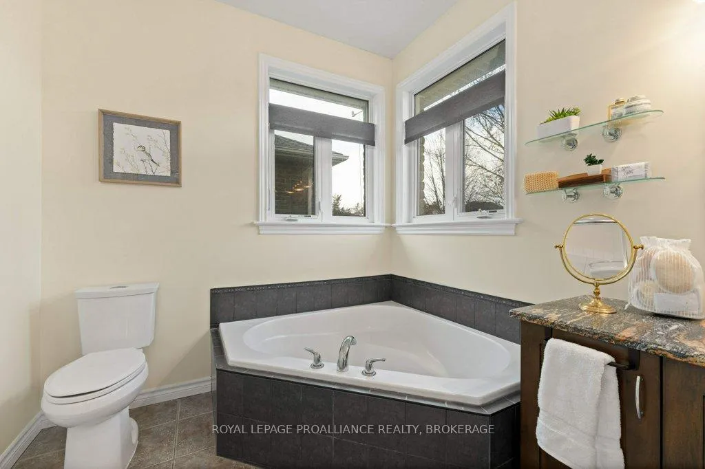 Photo 19 of 524 Baldwin Court, Kingston, City Northwest — HOMEH