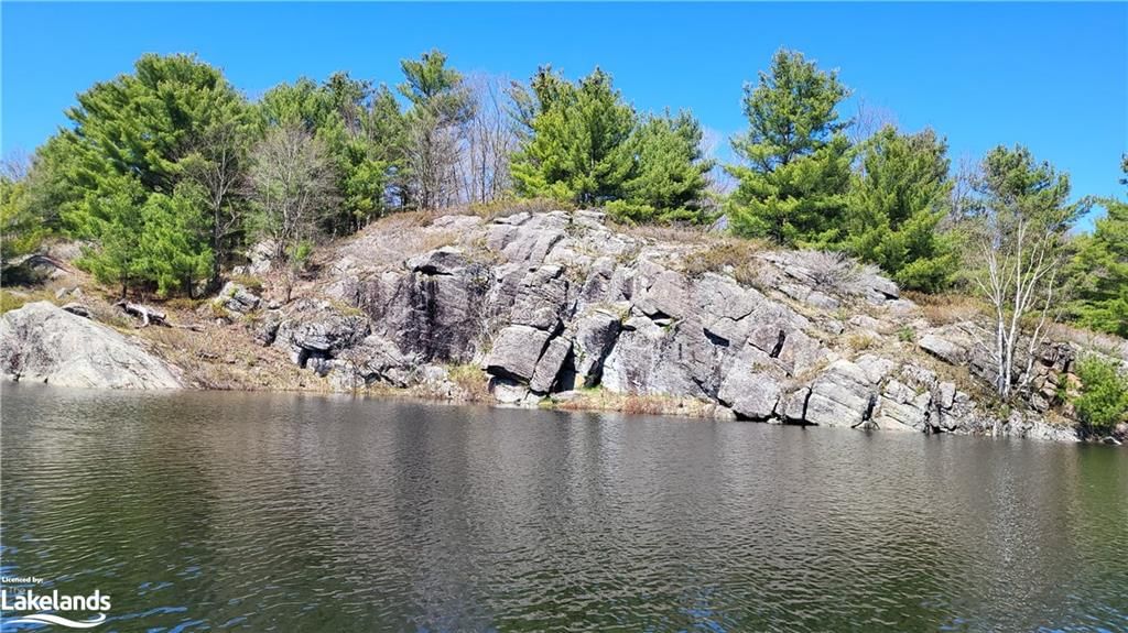 Photo 9 of 1327 Sam Cook Road, Gravenhurst, Morrison — HOMEH