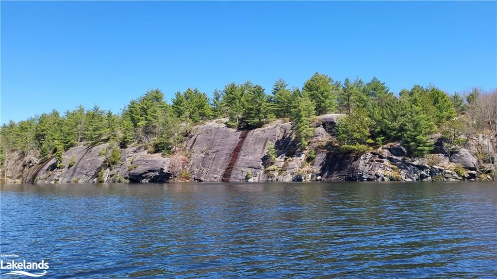 Photo 2 of 1327 Sam Cook Road, Gravenhurst, Morrison — HOMEH