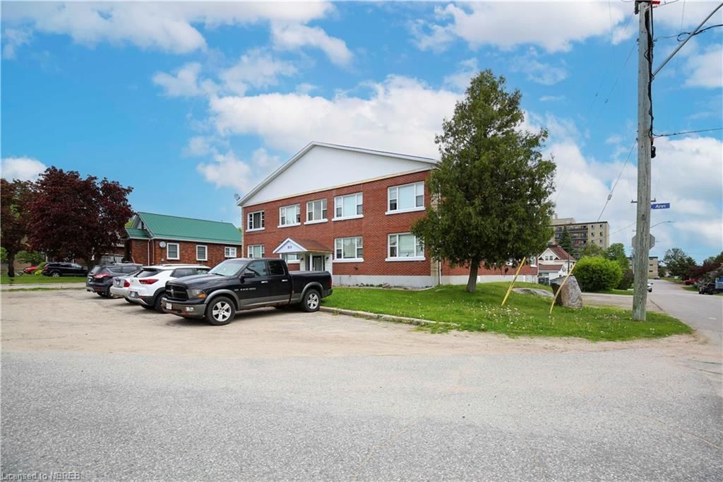 Photo 1 of 810 Ann Street, North Bay, Central — HOMEH