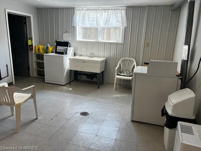 Photo 9 of 810 Ann Street, North Bay, Central — HOMEH