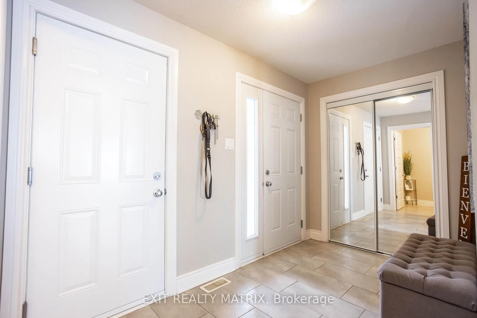 Photo 6 of 1117 Clement Court, Cornwall — HOMEH