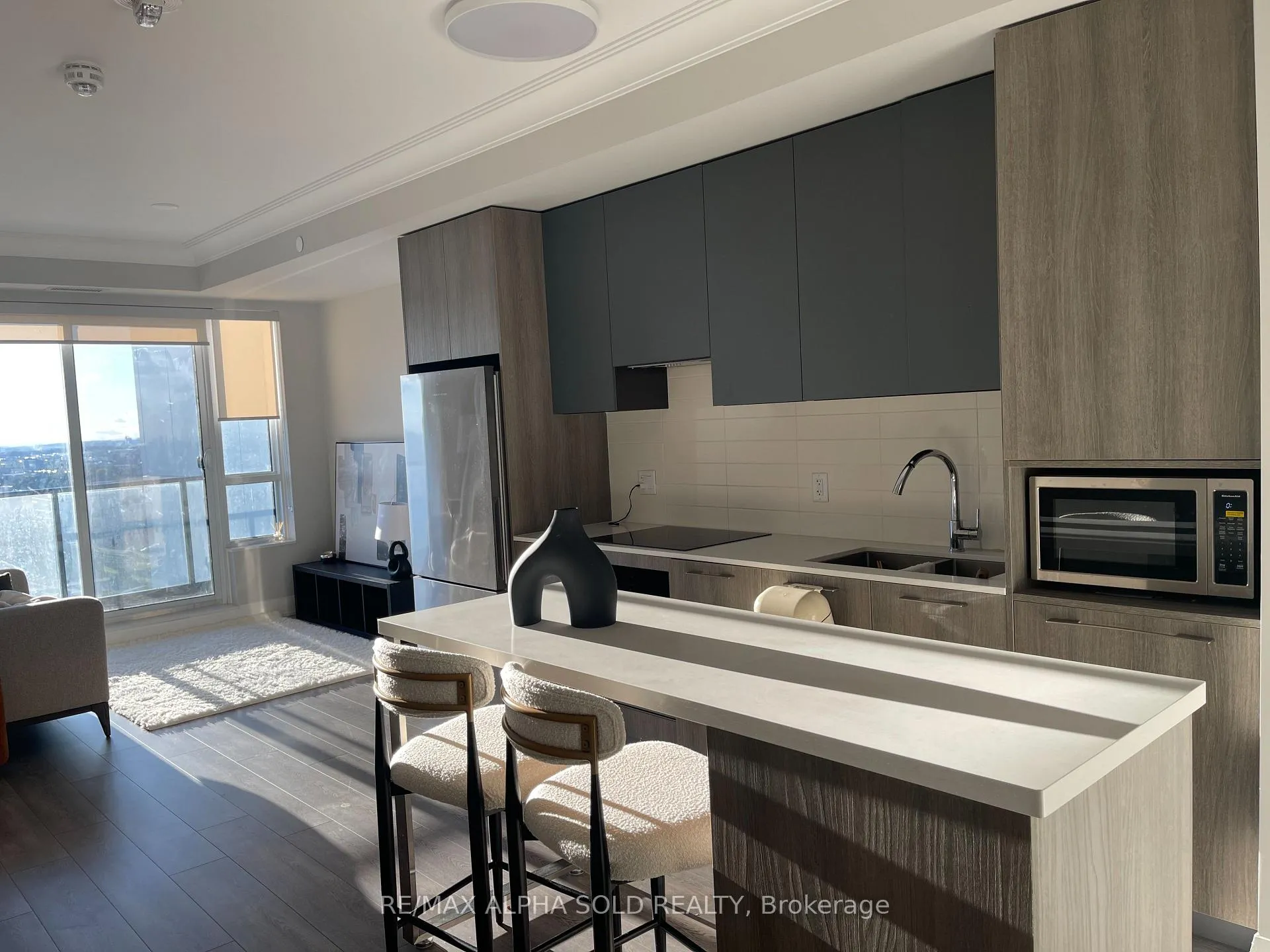 Photo 1 of Unit 3606, 8 Water Walk Drive, Markham, Unionville — HOMEH