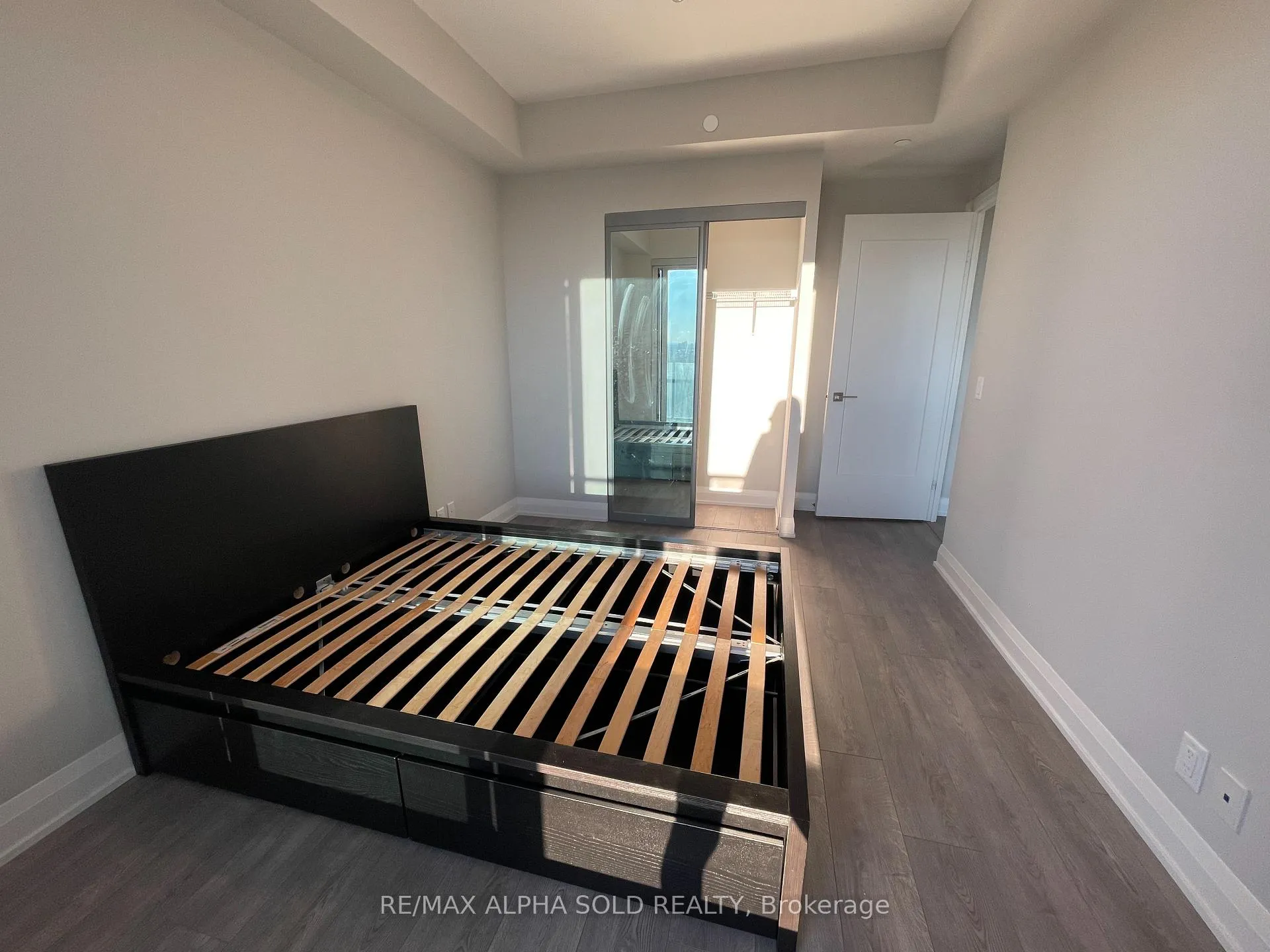 Photo 5 of Unit 3606, 8 Water Walk Drive, Markham, Unionville — HOMEH