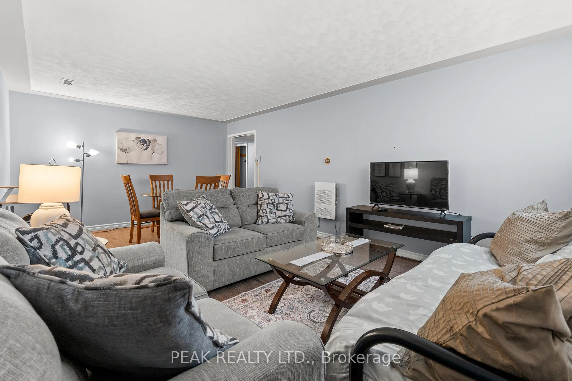 Photo 16 of 58 Brandon Avenue, Kitchener — HOMEH