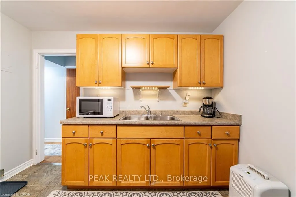 Photo 26 of 58 Brandon Avenue, Kitchener — HOMEH