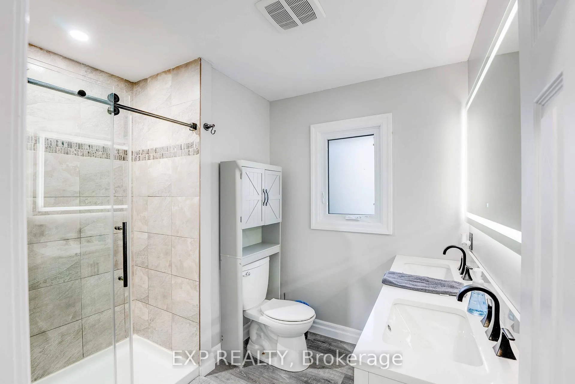 Photo 4 of 3426 Strang Drive, Niagara Falls, Chippawa — HOMEH