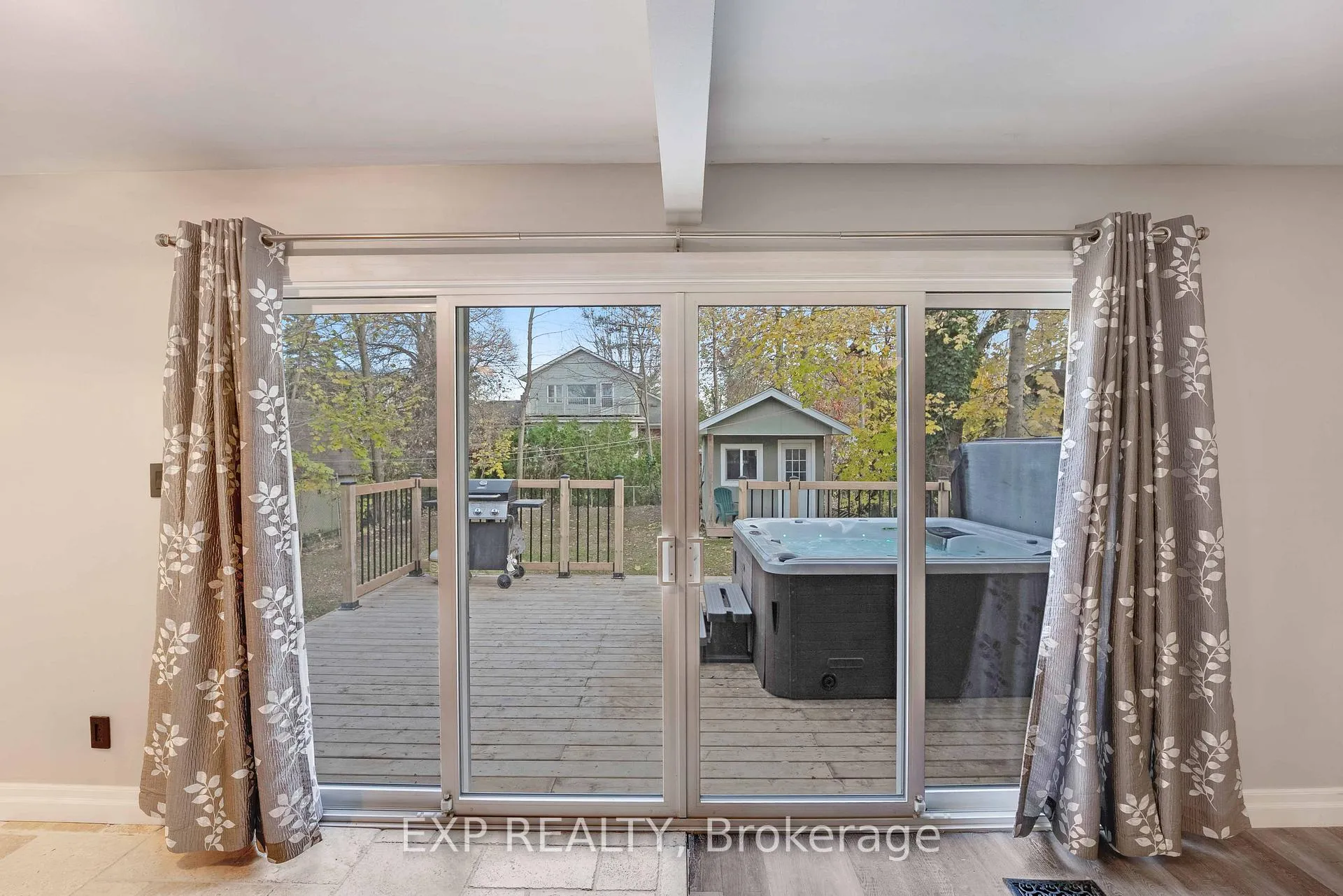 Photo 8 of 3426 Strang Drive, Niagara Falls, Chippawa — HOMEH
