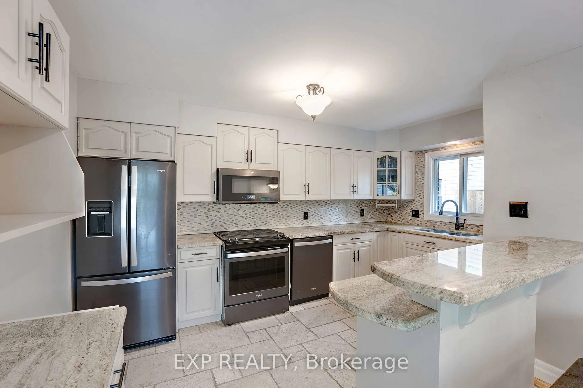 Photo 11 of 3426 Strang Drive, Niagara Falls, Chippawa — HOMEH