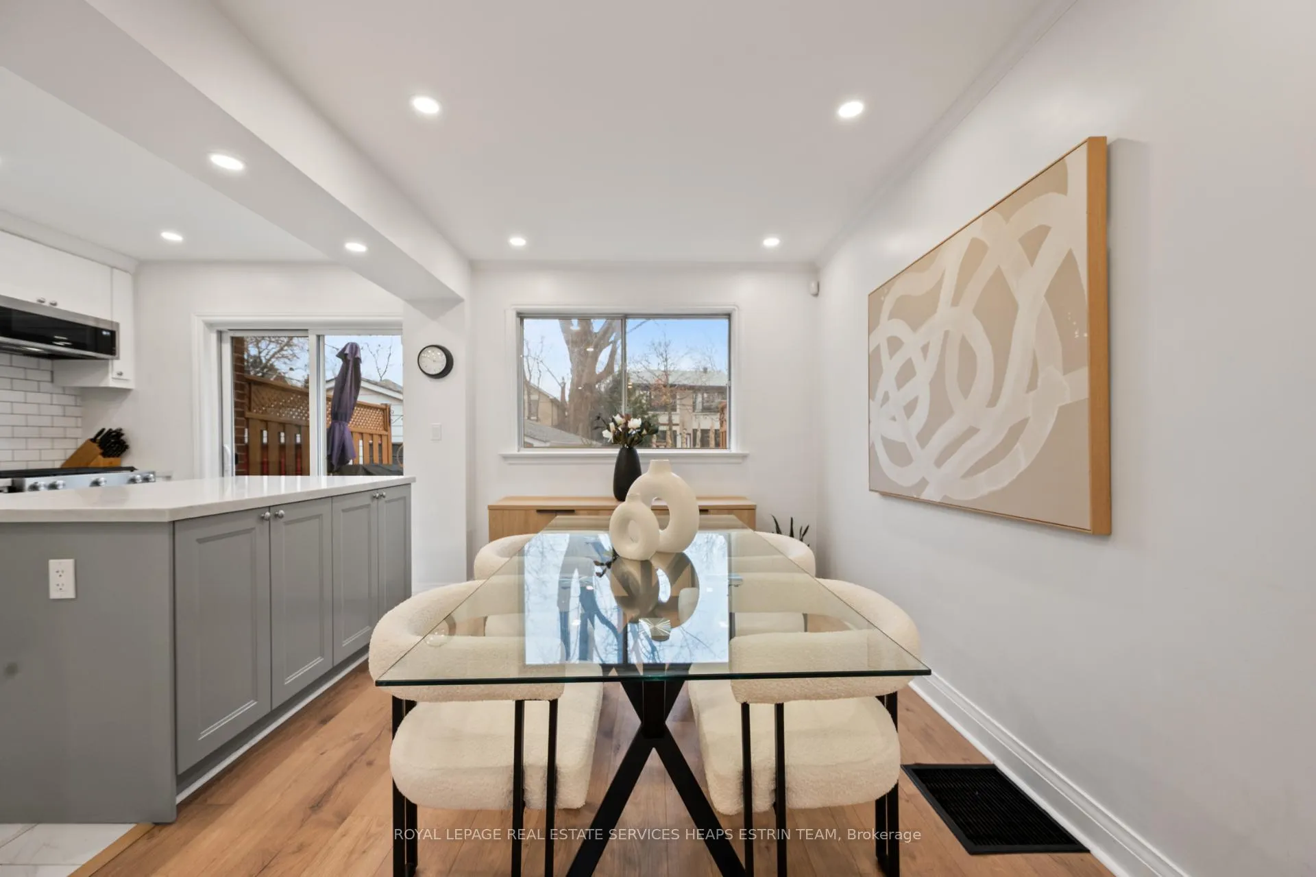 Photo 7 of 54 Thursfield Crescent, Toronto, Leaside — HOMEH
