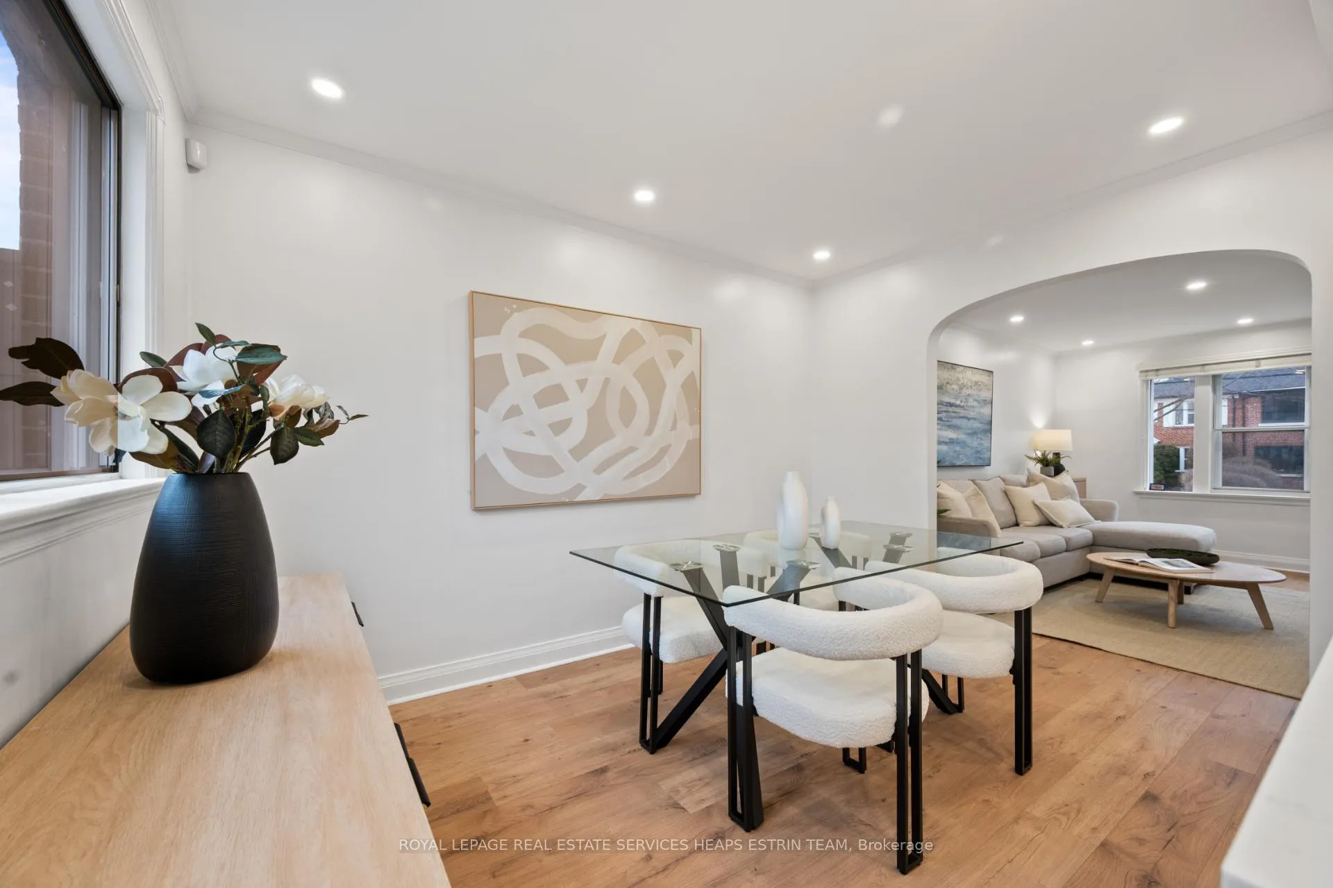 Photo 9 of 54 Thursfield Crescent, Toronto, Leaside — HOMEH
