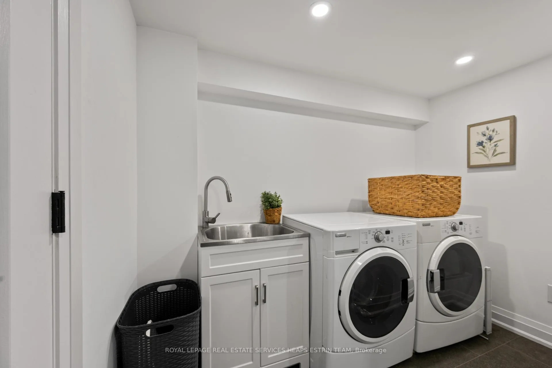 Photo 29 of 54 Thursfield Crescent, Toronto, Leaside — HOMEH