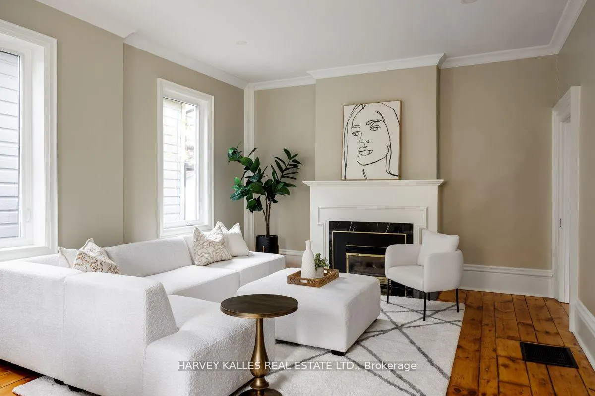 Photo 6 of 15375 Yonge Street, Aurora, Aurora Village — HOMEH
