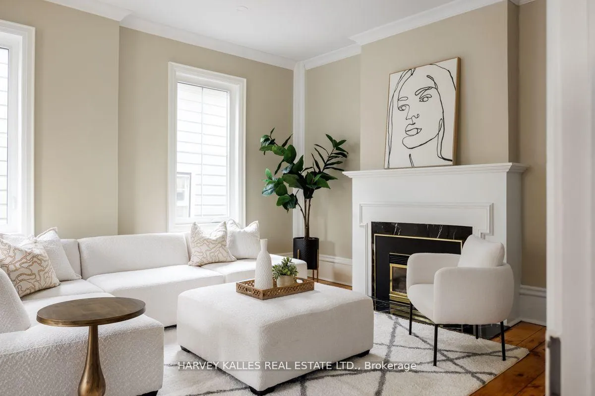 Photo 7 of 15375 Yonge Street, Aurora, Aurora Village — HOMEH