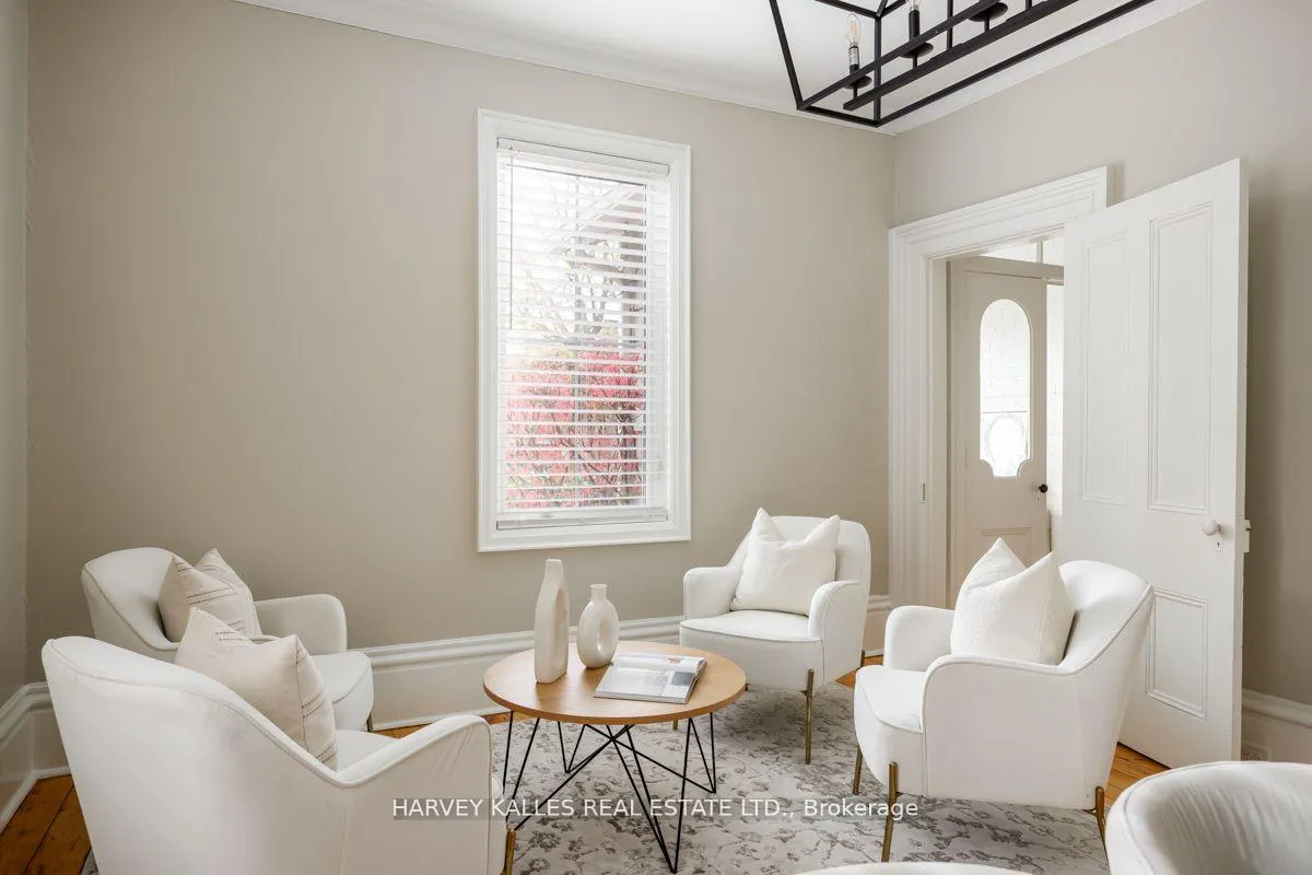 Photo 19 of 15375 Yonge Street, Aurora, Aurora Village — HOMEH