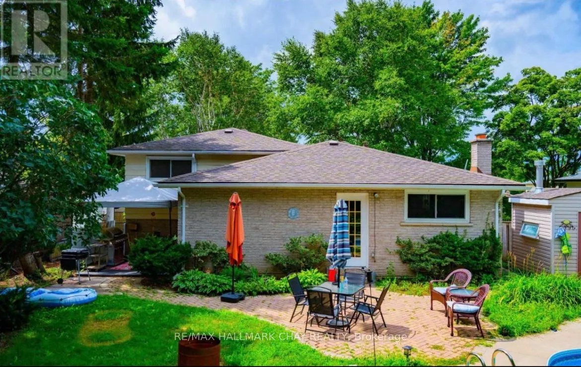 Photo 9 of 13 Jane Crescent, Barrie, Allandale Heights — HOMEH