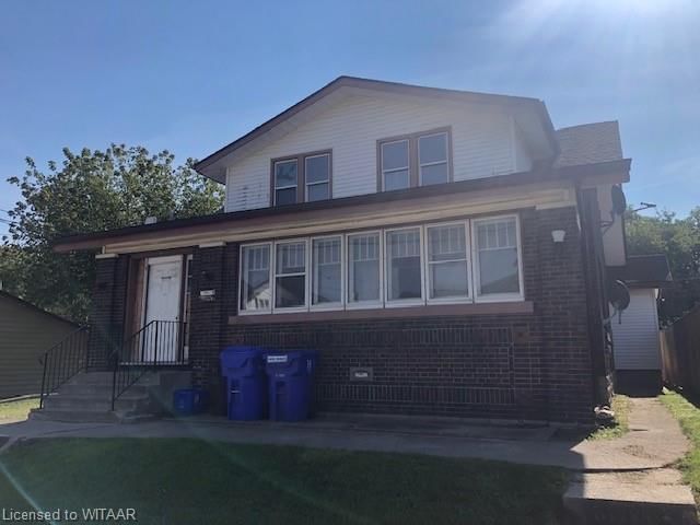Photo 1 of 19 London Street E, Tillsonburg — HOMEH