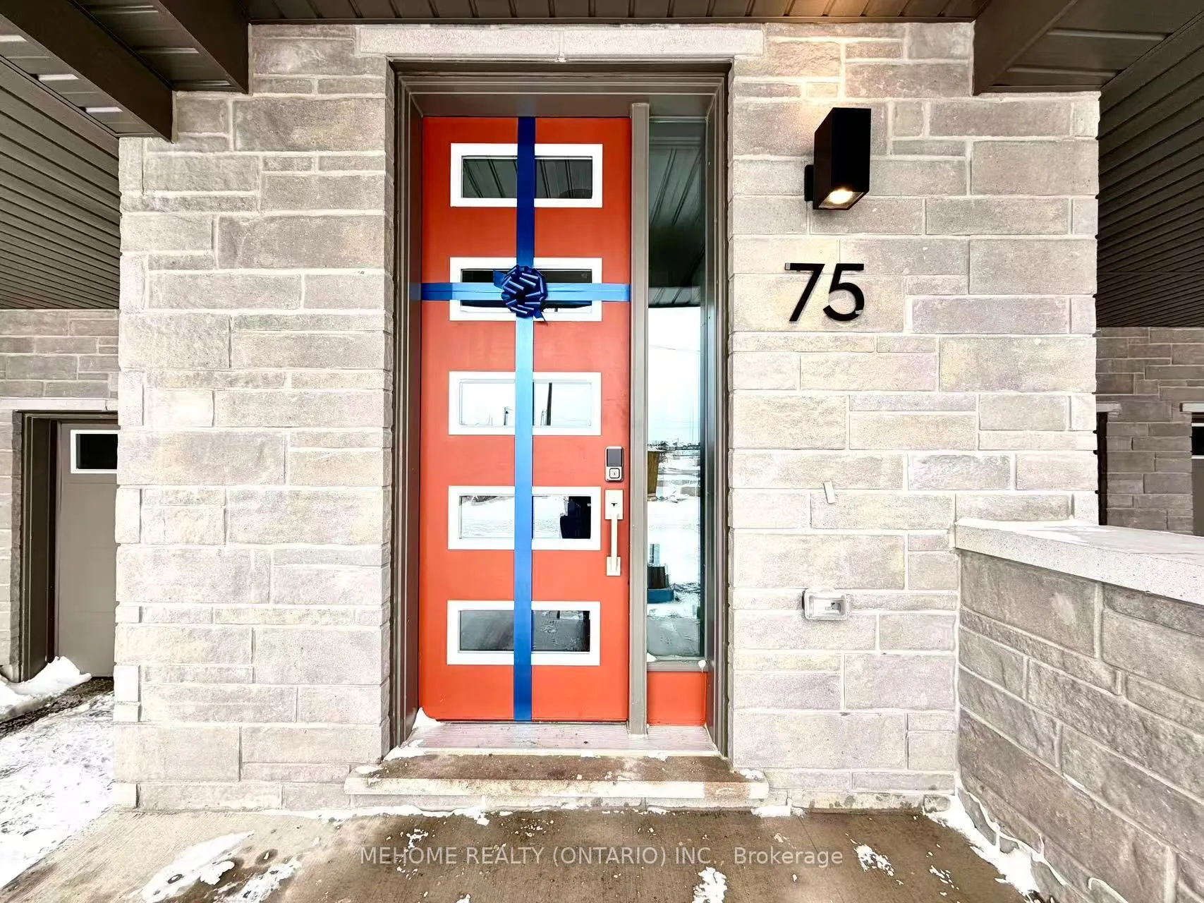 Photo 2 of 75 Avani Avenue, Markham, Rural Markham — HOMEH