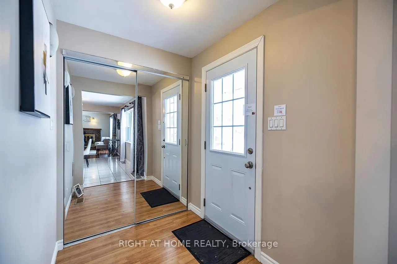 Photo 25 of 21 Wishbone Crescent, Ajax, South East — HOMEH