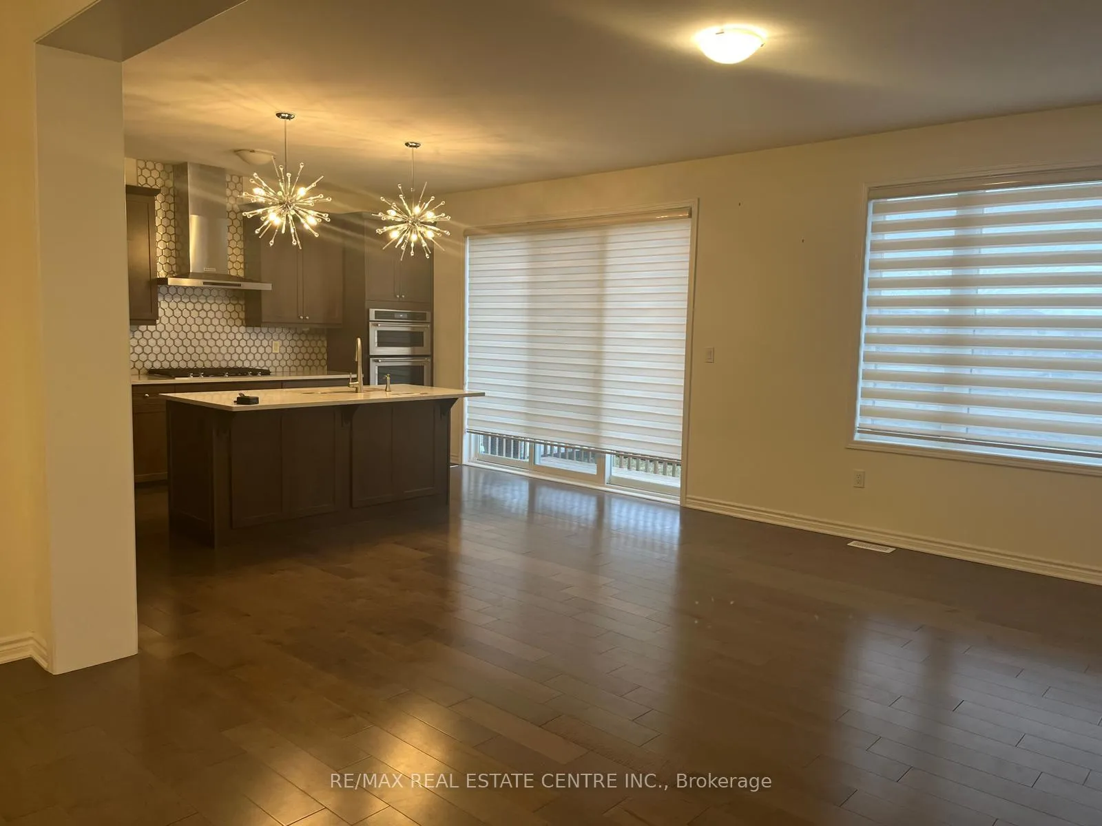 Photo 3 of 869 Magnolia Terrace, Milton, Cobban — HOMEH