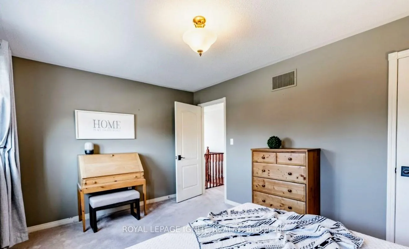 Photo 7 of 1271 Meath Drive, Oshawa, Pinecrest — HOMEH