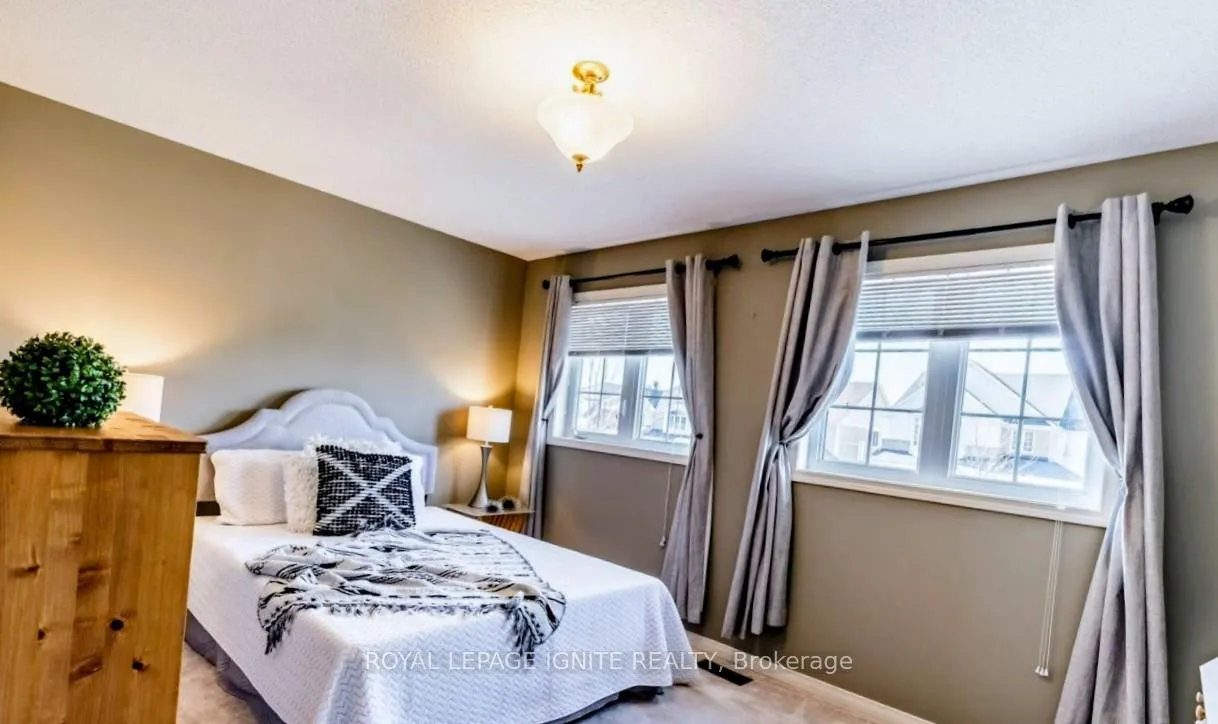 Photo 8 of 1271 Meath Drive, Oshawa, Pinecrest — HOMEH