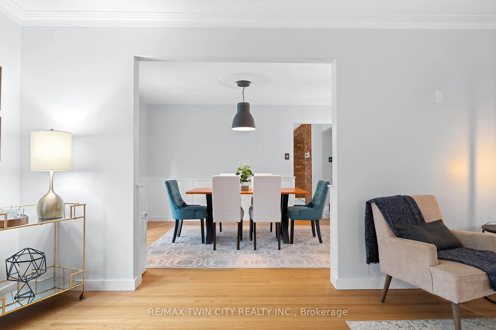 Photo 10 of 296 Edgehill Drive, Kitchener — HOMEH