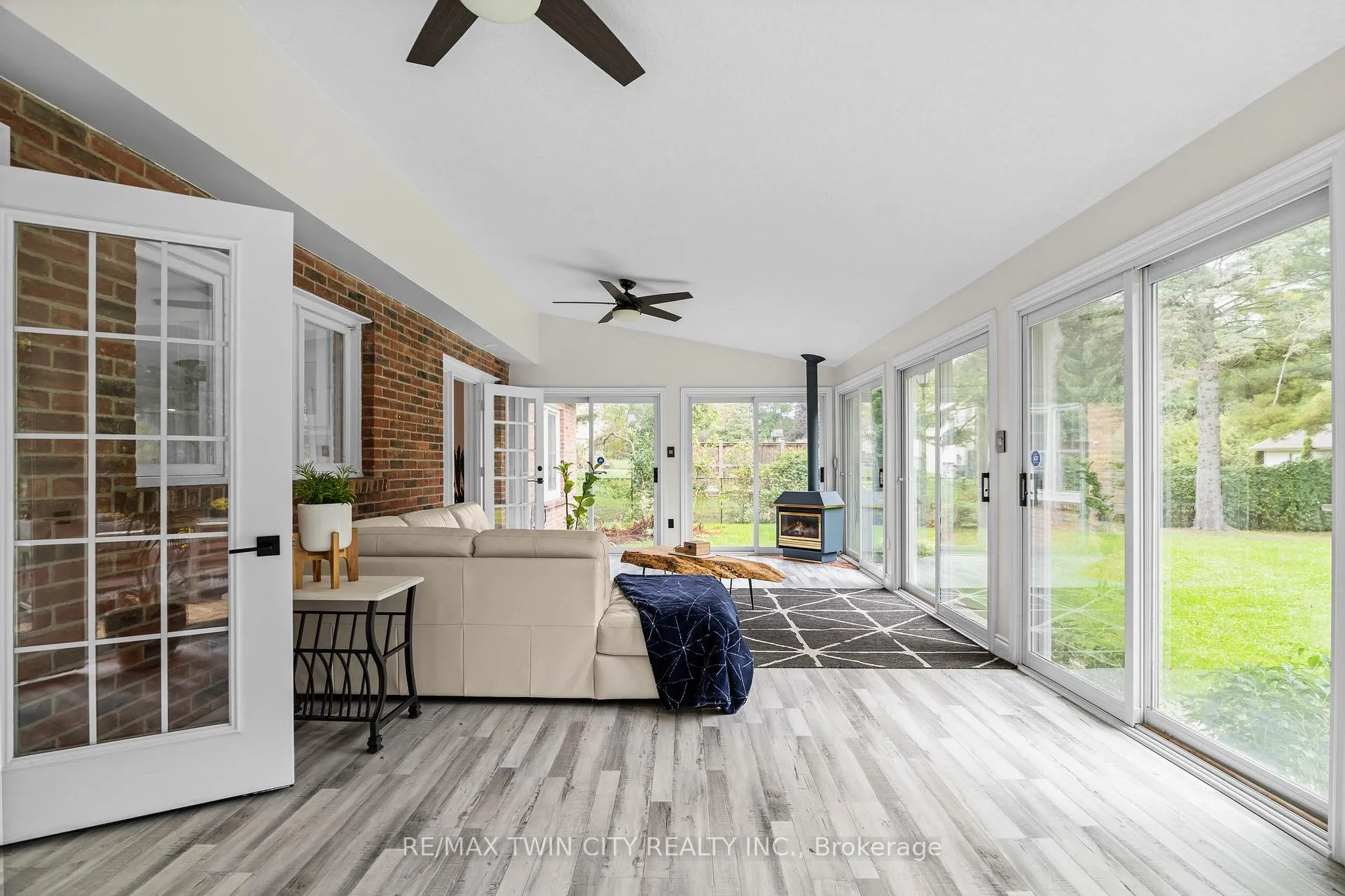Photo 18 of 296 Edgehill Drive, Kitchener — HOMEH