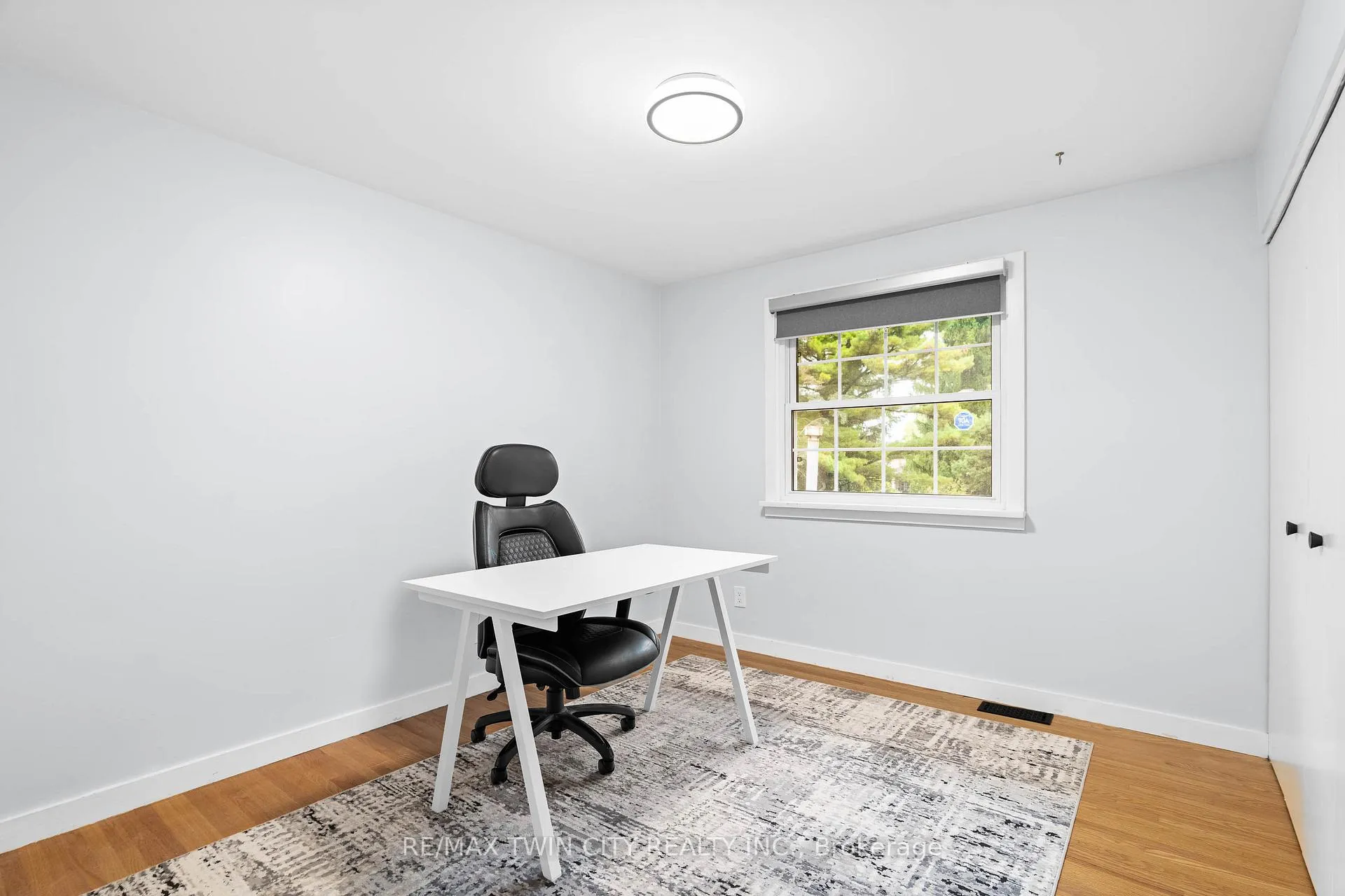 Photo 40 of 296 Edgehill Drive, Kitchener — HOMEH