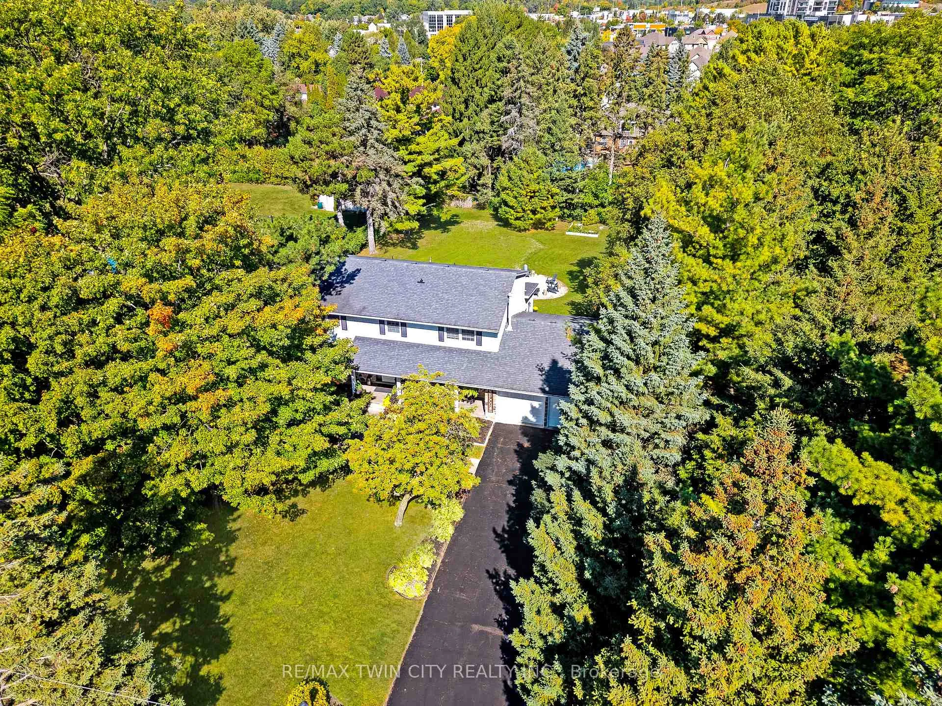 Photo 47 of 296 Edgehill Drive, Kitchener — HOMEH