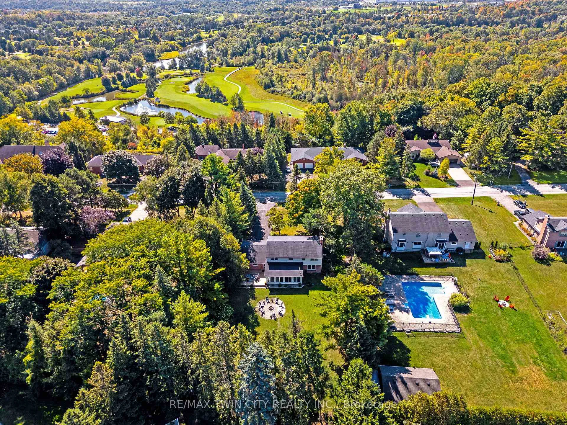 Photo 48 of 296 Edgehill Drive, Kitchener — HOMEH