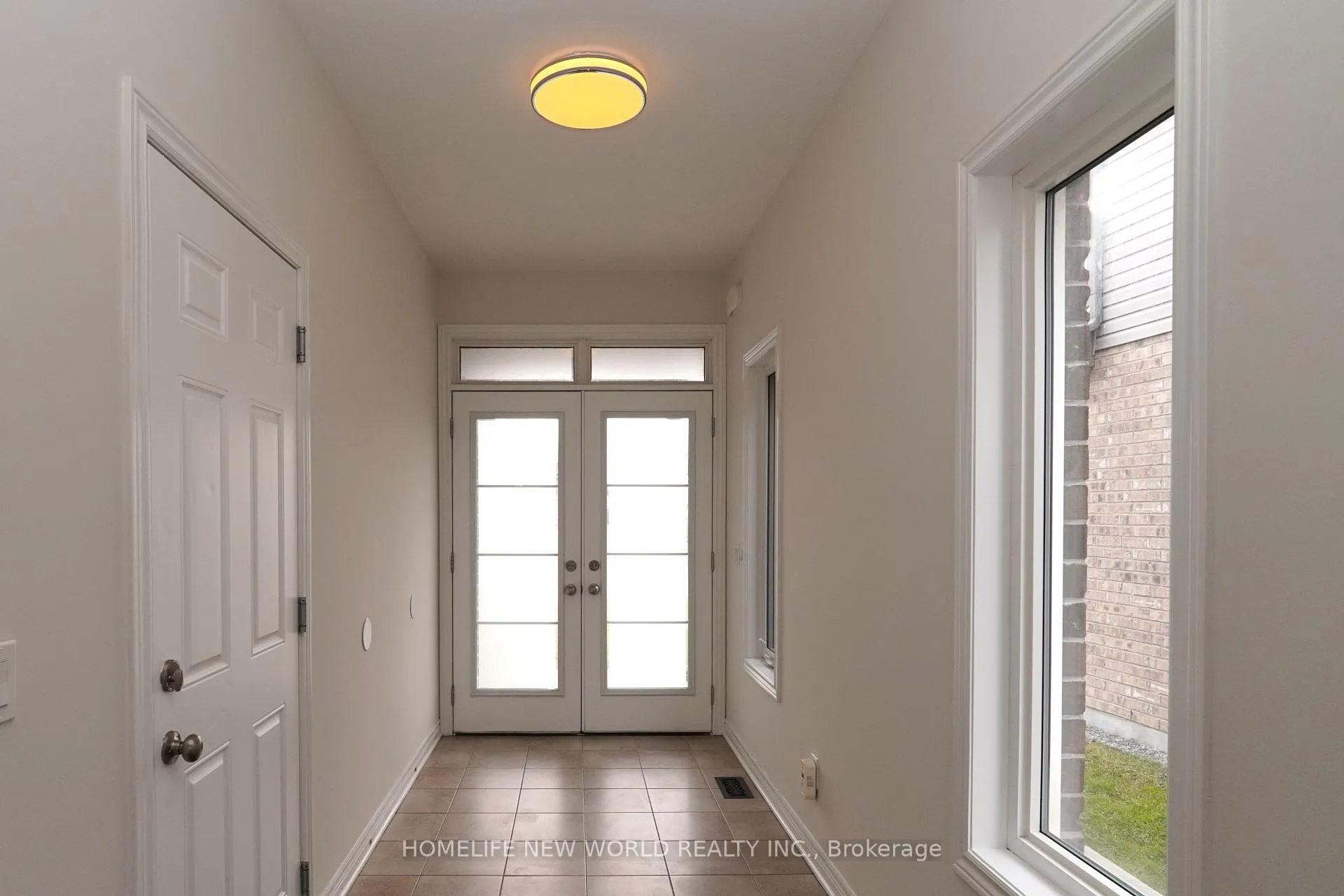 Photo 2 of 5991 Kate Avenue, Niagara Falls, Forestview — HOMEH