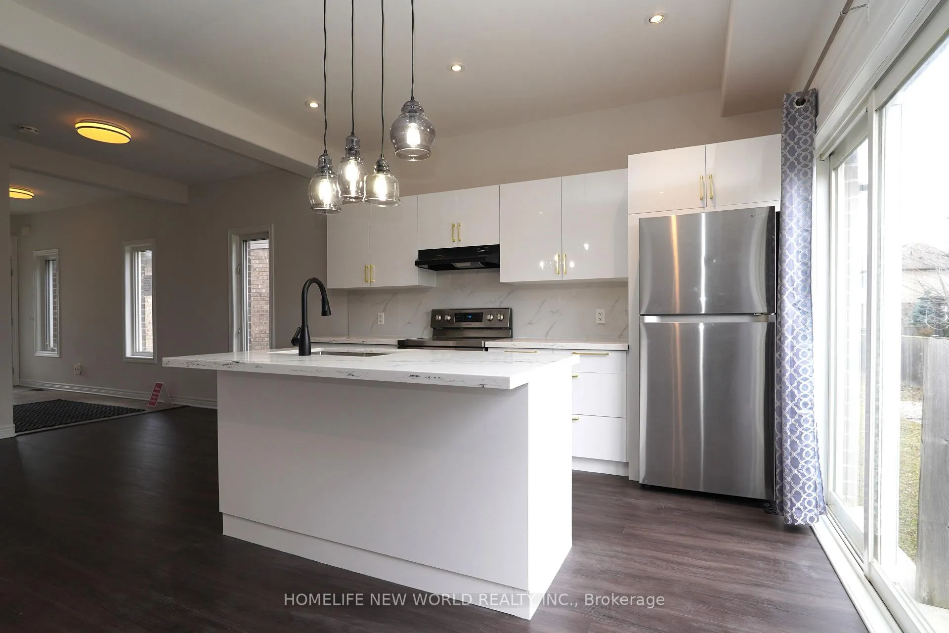 Photo 7 of 5991 Kate Avenue, Niagara Falls, Forestview — HOMEH