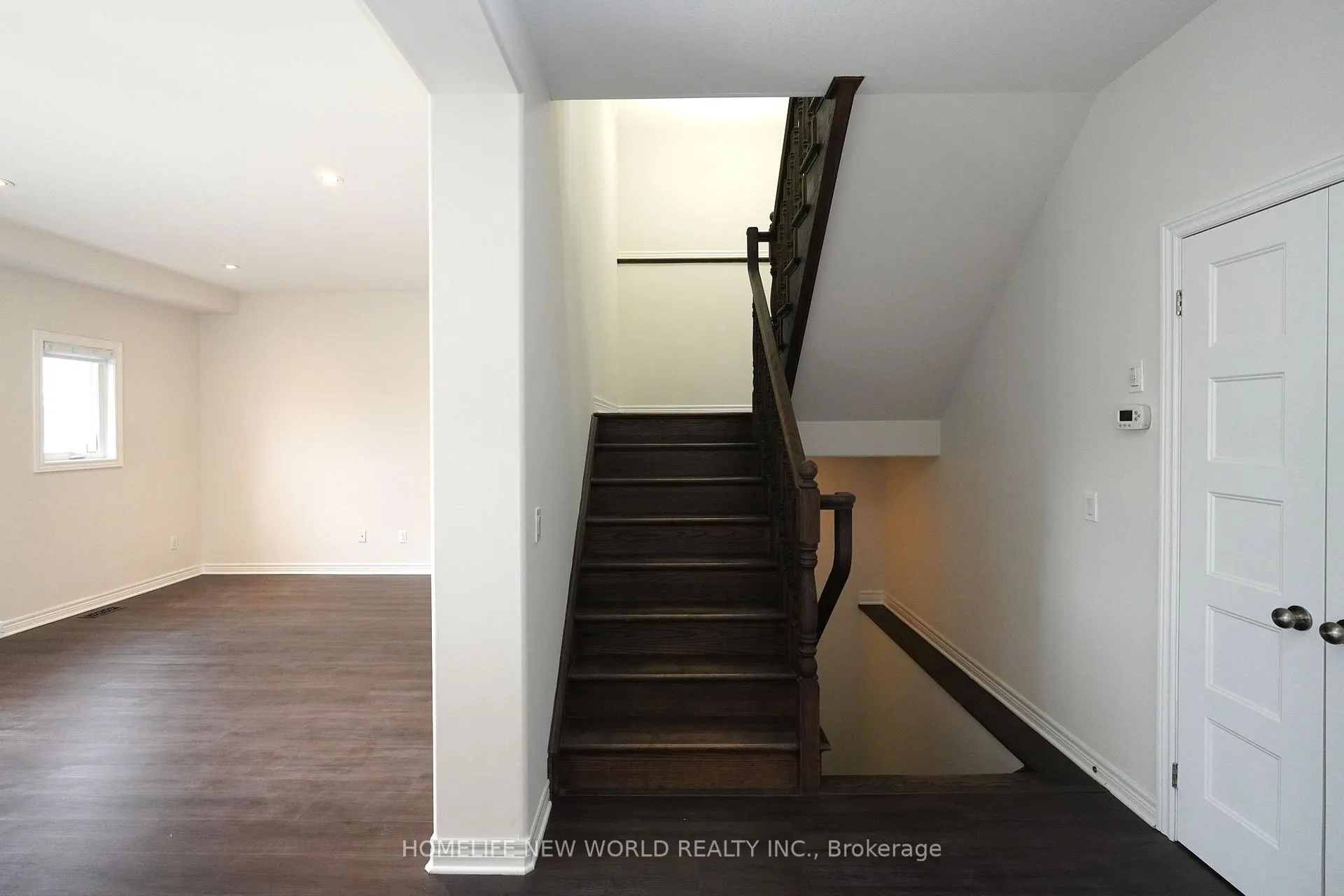 Photo 10 of 5991 Kate Avenue, Niagara Falls, Forestview — HOMEH