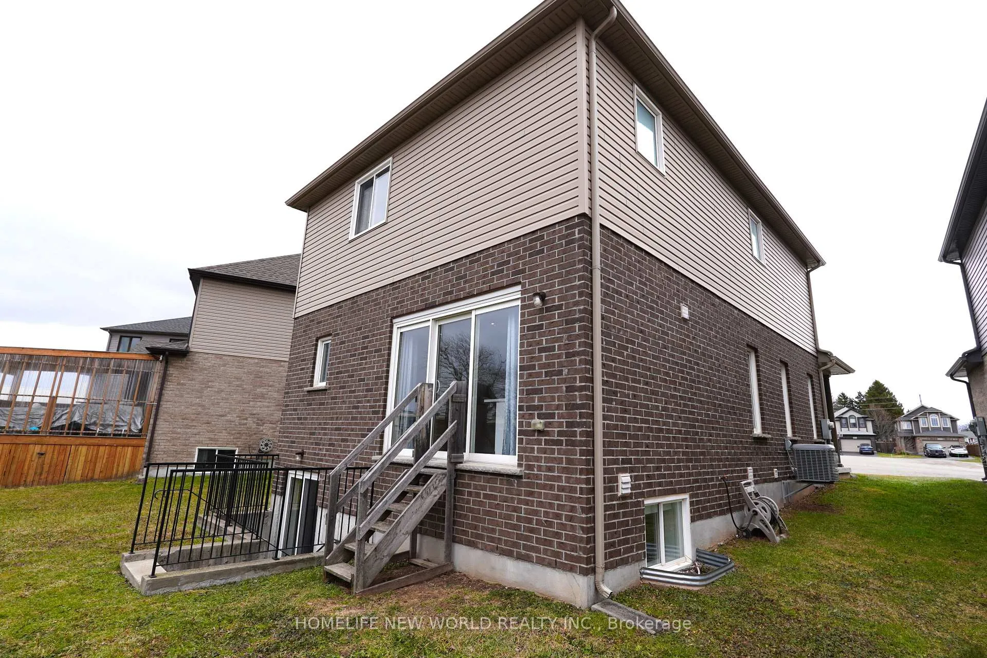 Photo 32 of 5991 Kate Avenue, Niagara Falls, Forestview — HOMEH