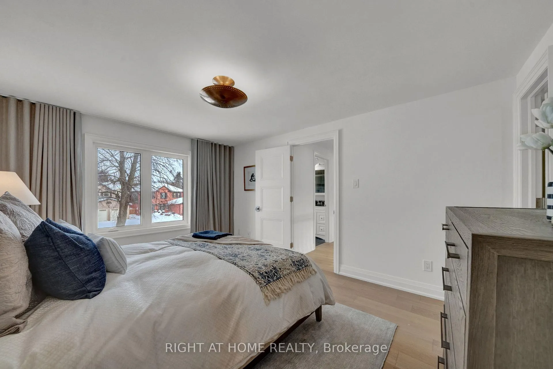 Photo 26 of 527 Beech Street E, Whitby, Pringle Creek — HOMEH