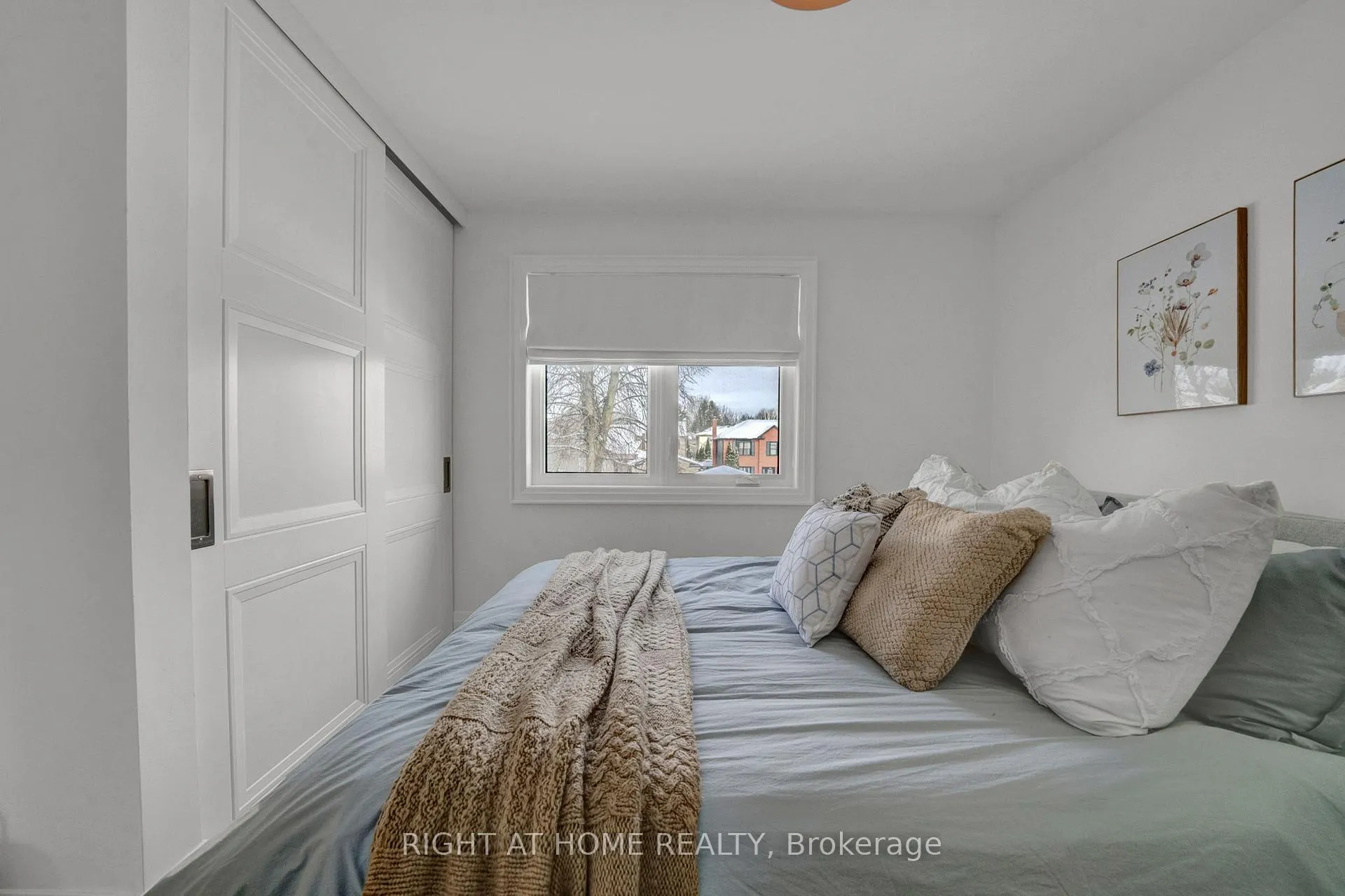 Photo 30 of 527 Beech Street E, Whitby, Pringle Creek — HOMEH