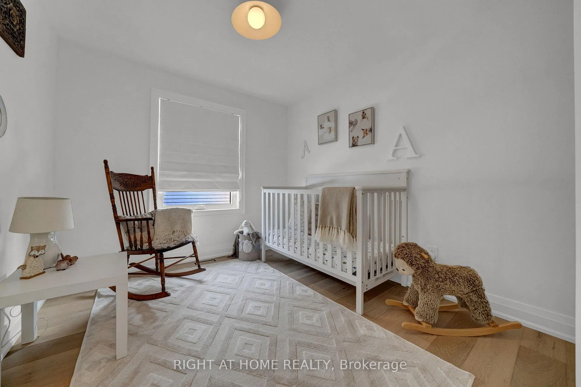 Photo 31 of 527 Beech Street E, Whitby, Pringle Creek — HOMEH