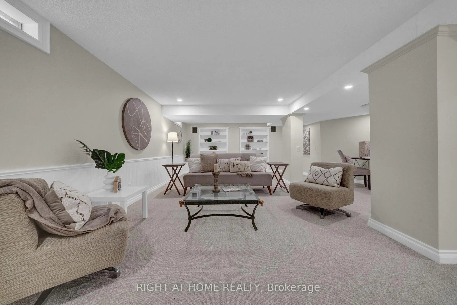 Photo 36 of 527 Beech Street E, Whitby, Pringle Creek — HOMEH